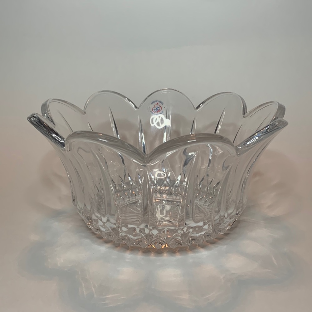 St. George Crystal Glass Bowl Fluted Scallop Edge 8.25”